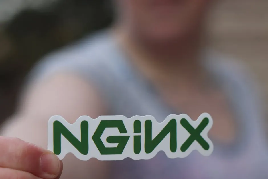 Perbedaan NGINX vs Apache untuk WordPress: Memilih Server Terbaik untuk Kinerja Optimal